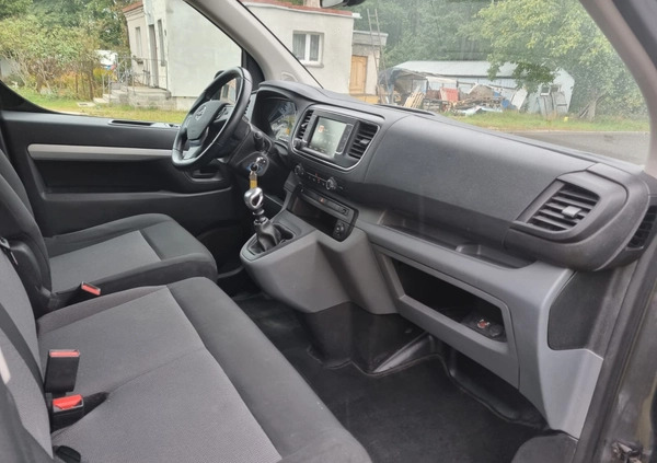 Opel Vivaro cena 73800 przebieg: 121000, rok produkcji 2019 z Gniew małe 67